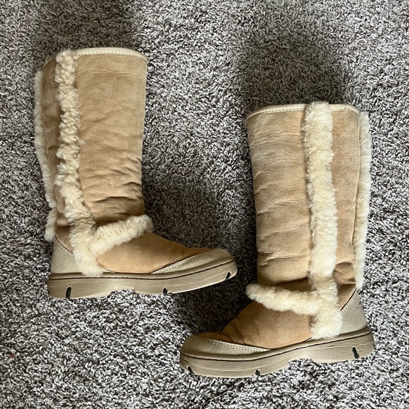 UGG Shoes - UGG Tan Sunburst Tall Boots Size 6